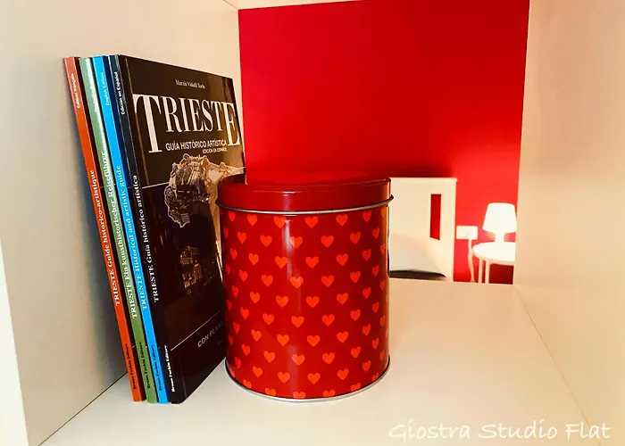 Giostra Flat Apartment