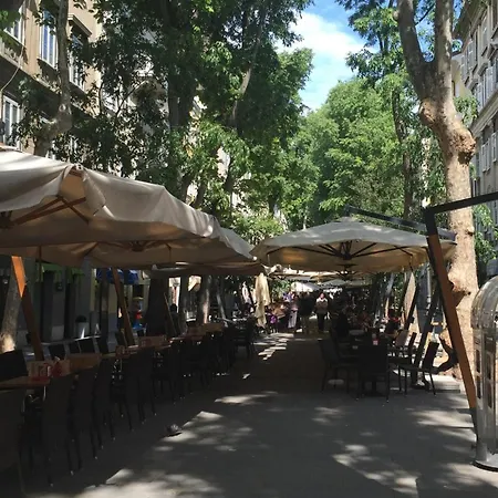 Giostra Flat Apartment *